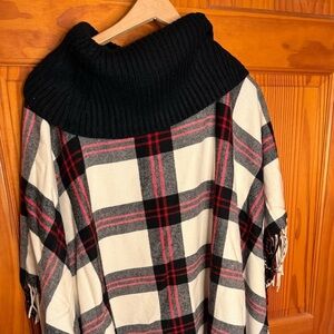 Fun TALBOTS plaid turtleneck fringed cape one size- Pristine Condition